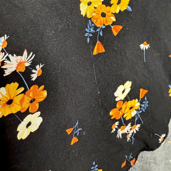 H&M | Black Wrap Skirt with Yellow Floral Pattern - 6 - Picture 4 of 9